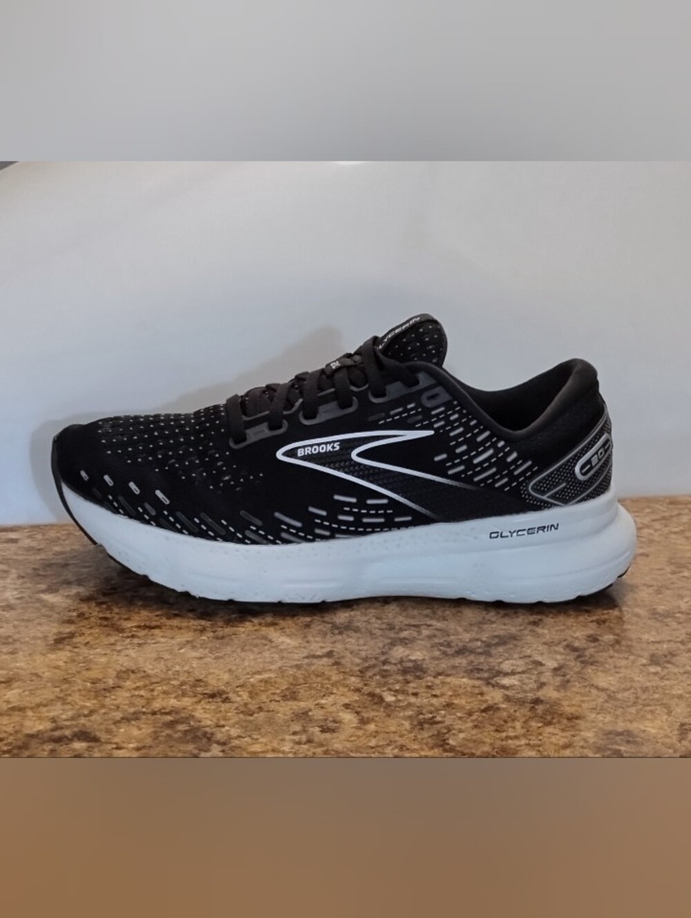Brooks Glycerin 20 Road Running Shoes 1203691B059 Size 8 Women's Black/White